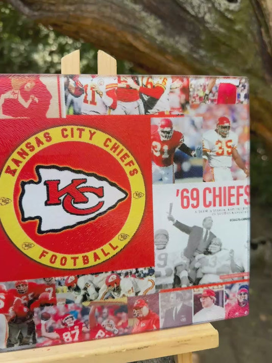 Glass Cutting Board (kansas city, chiefs football players, red)